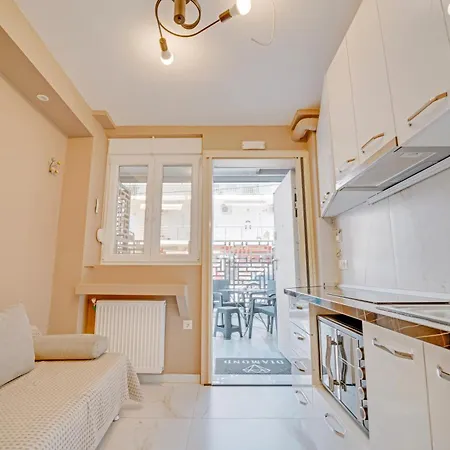 Diamond & Pearl Apartment