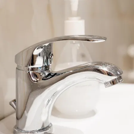 Diamond & Pearl Peraía