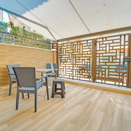 Diamond & Pearl Apartment