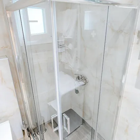 Diamond & Pearl Apartament Peraía
